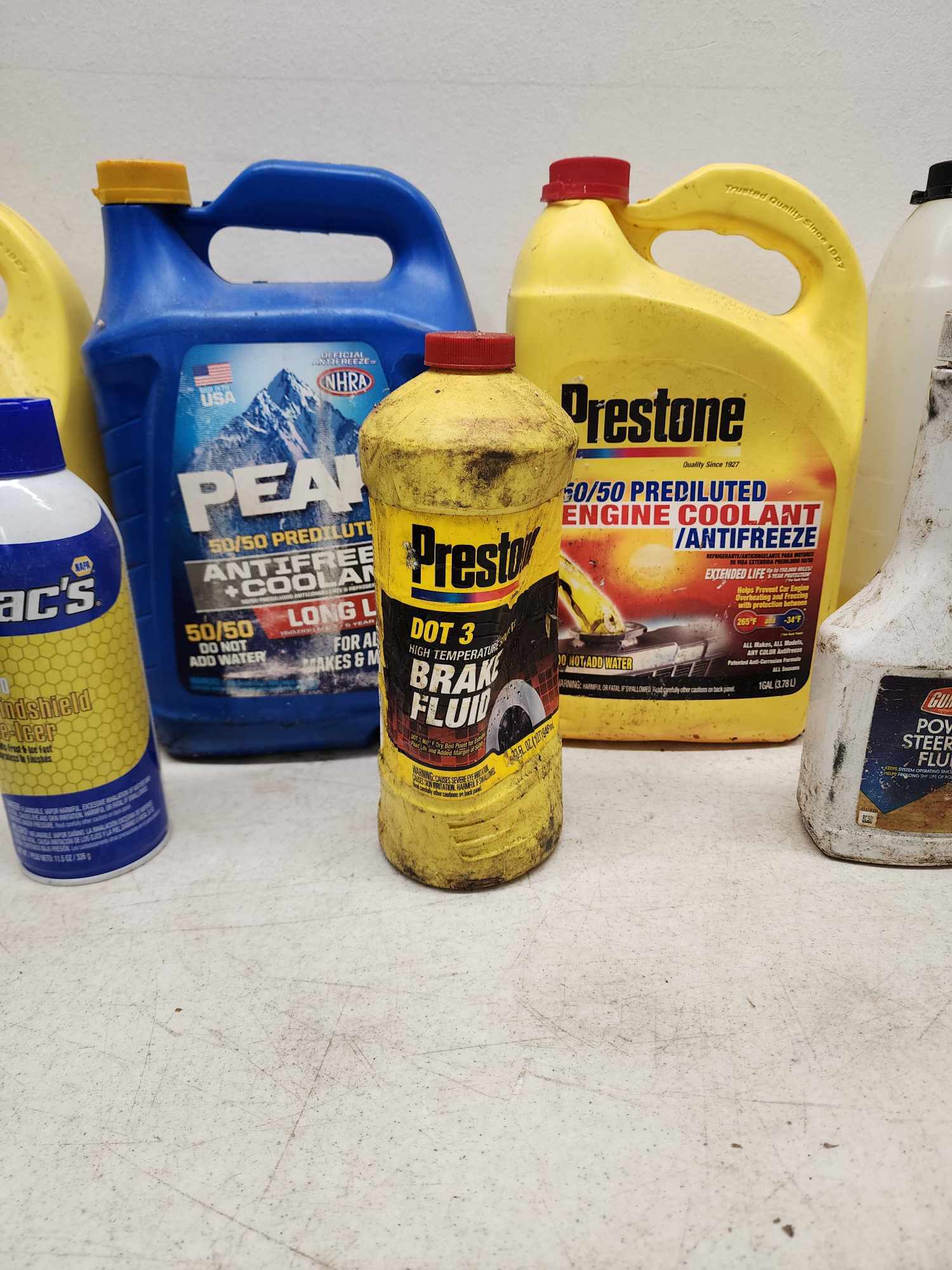 Vehicle Fluids Lot k-70