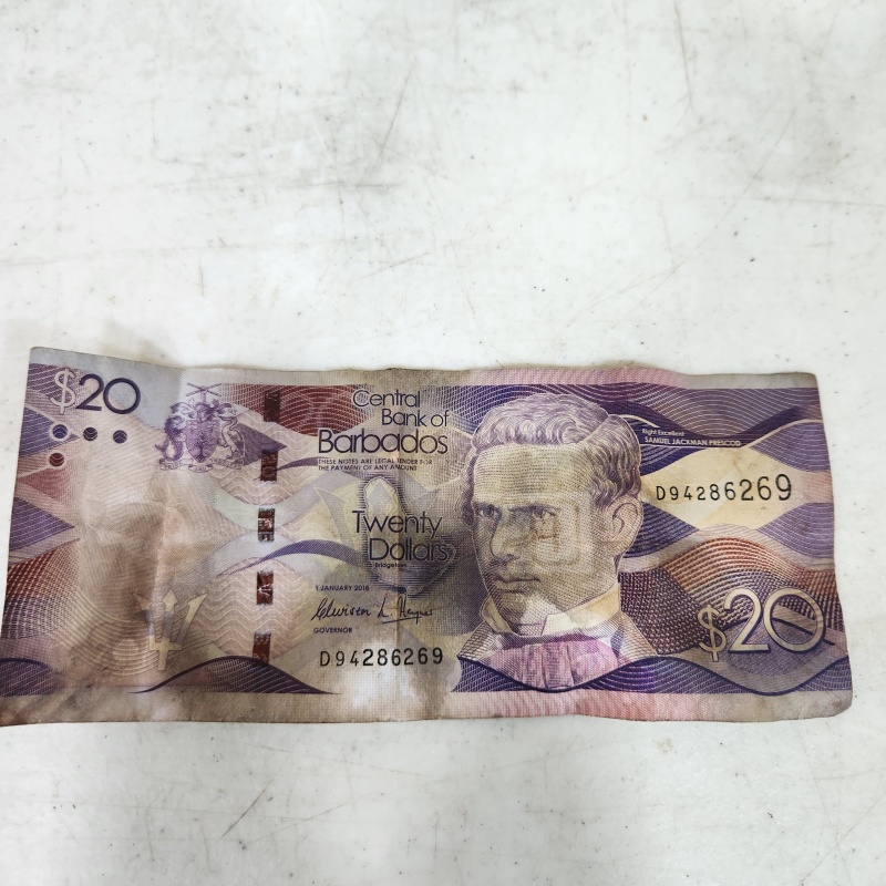 $20.00 bill Central Bank of Barbados.Value $9.91  18