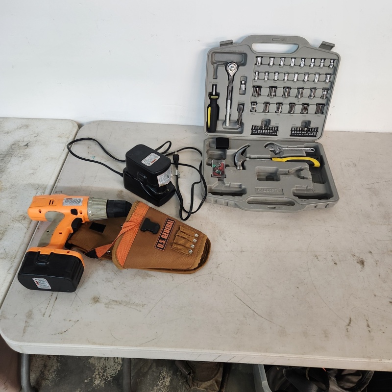 Chicago Cordless Drill 2 Batteries + charger and Tool Kit  T-6