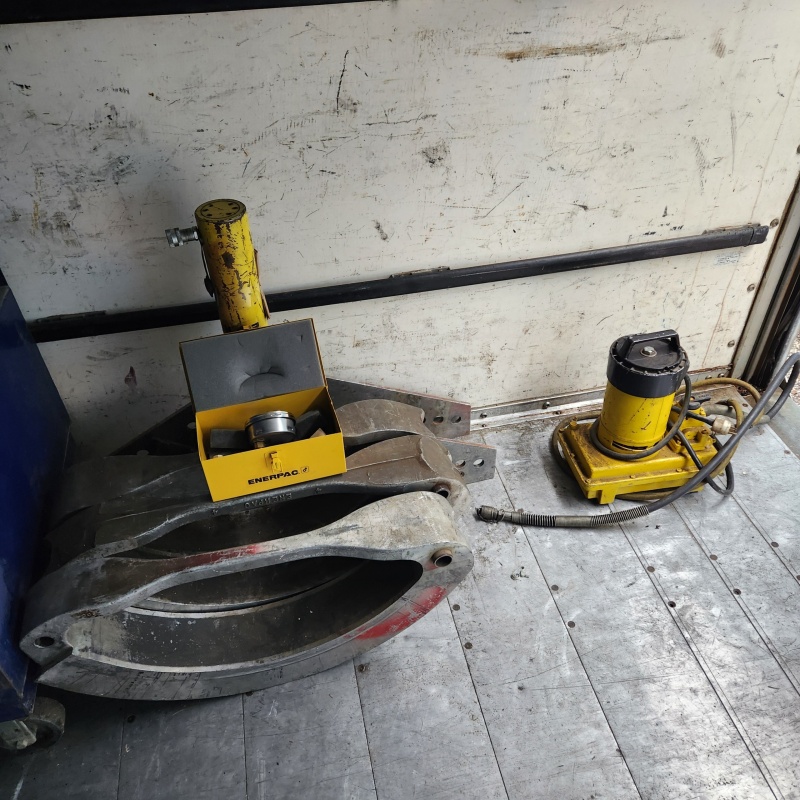 HUGE Pipe Bender Setup Enerpac Hydraulic Pump And More     e39