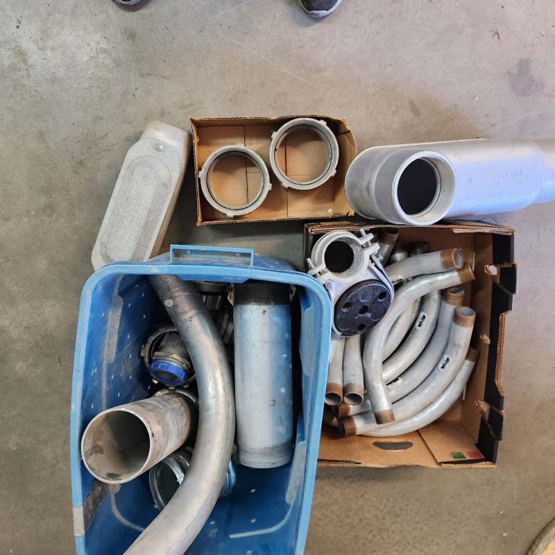 Electrical-Connectors, Boxes, Galvanized Pipe Various Sizes e158