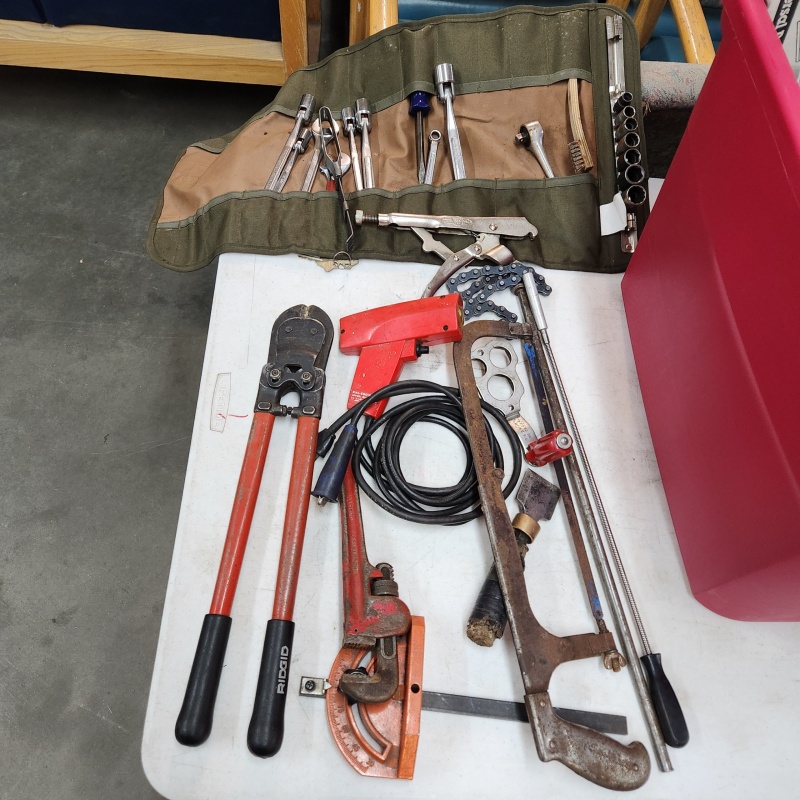 Tools-Wrenches, Sockets SAE-Cutters,Magnet,Saw and More 5-2