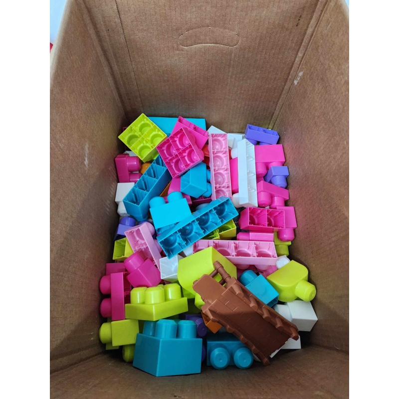 Toy Lot   137-13