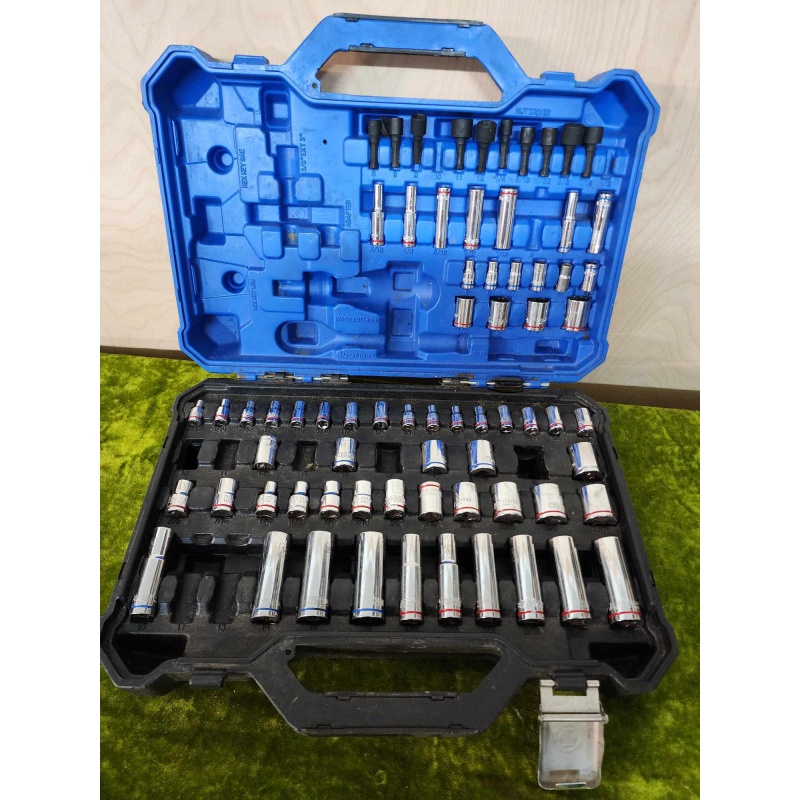 Kobalt socket set. 9-8