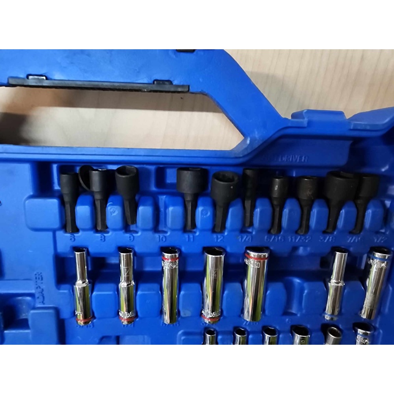 Kobalt socket set. 9-8