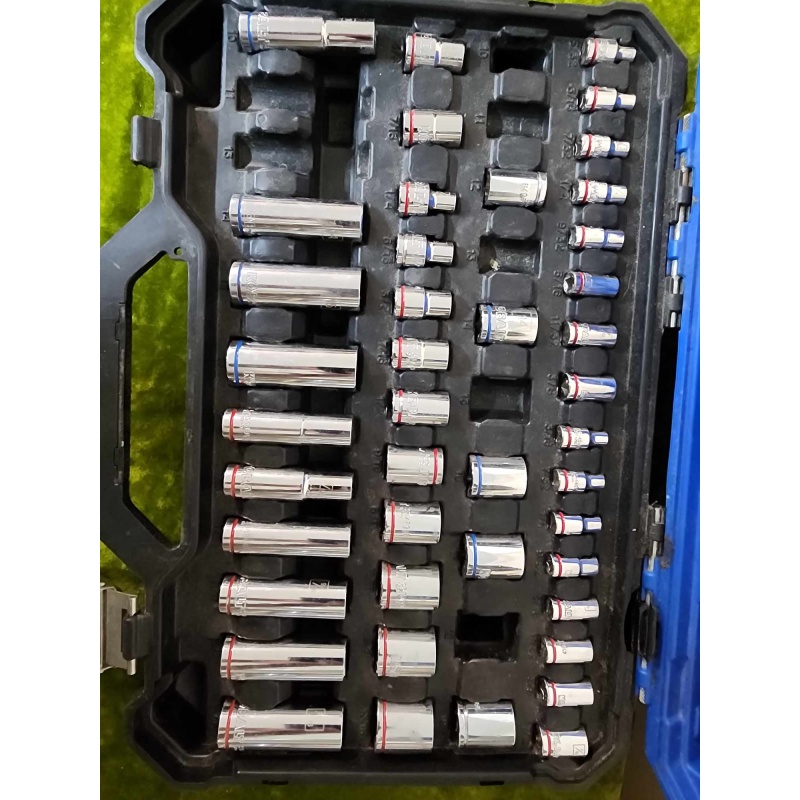 Kobalt socket set. 9-8