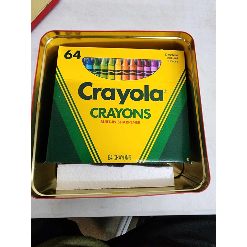 Vintage 1992 Crayola tin with contents. 15-8