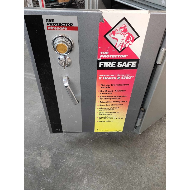 Fire protector safe. D-7