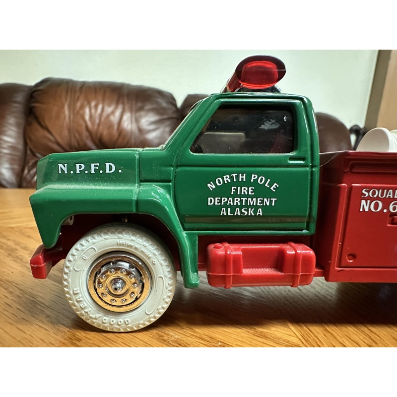 North Pole Fire Truck t-25