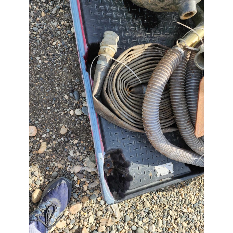 Pump with 6 hoses