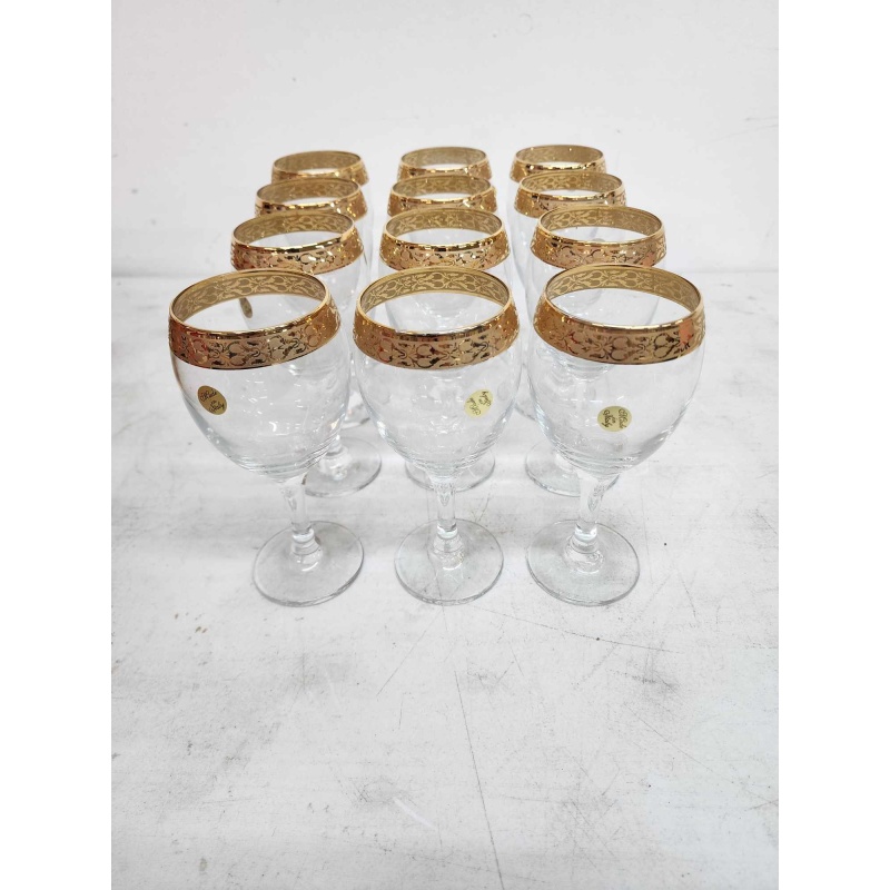Italian crystal wine glasses. 25-2