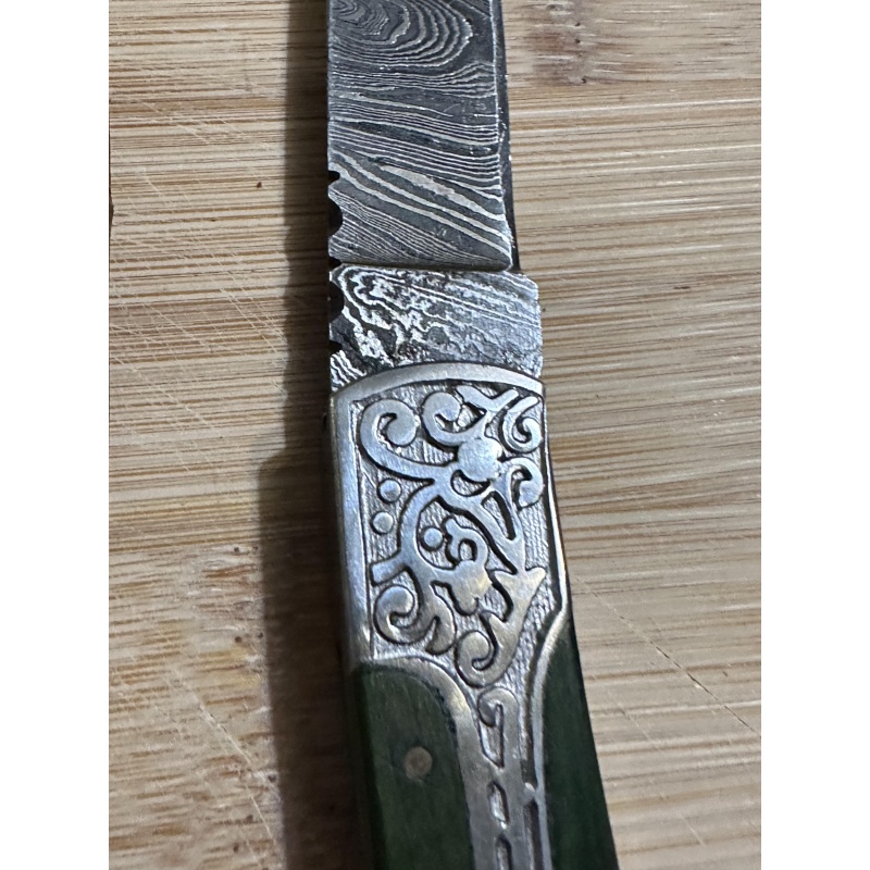 Damascus Knife t-7
