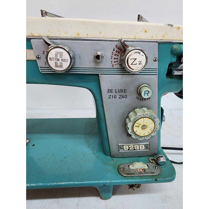 Consew sewing machine. 4-45