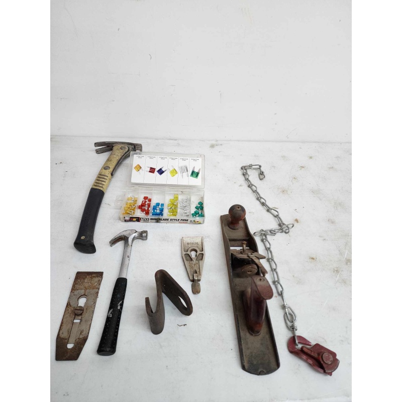 Tools and fuse lot. 24-1