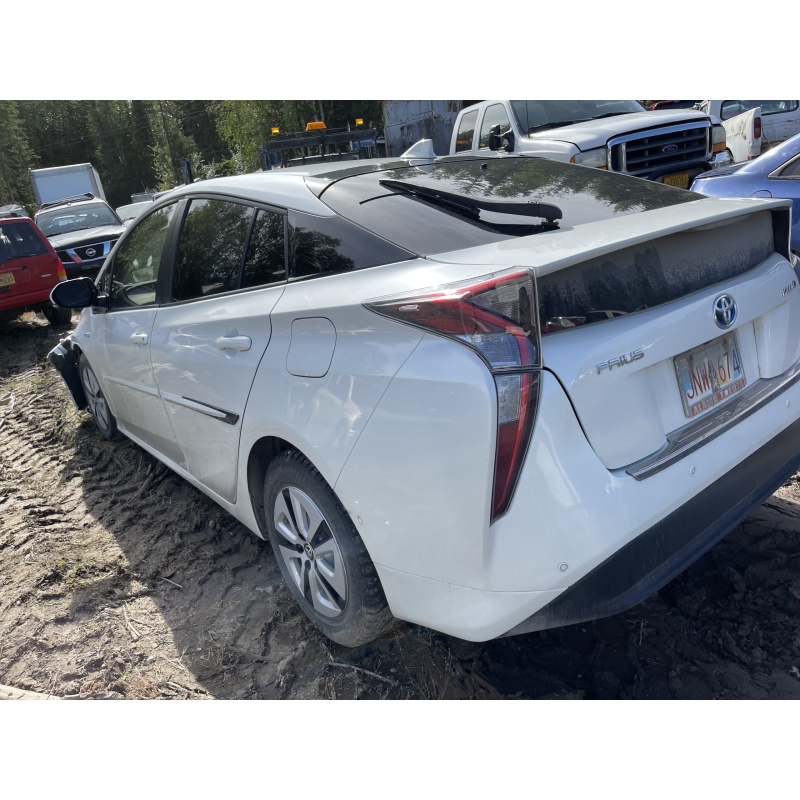 2018 toyota prius ( IMPOUNDED DUI ) 77,210 miles