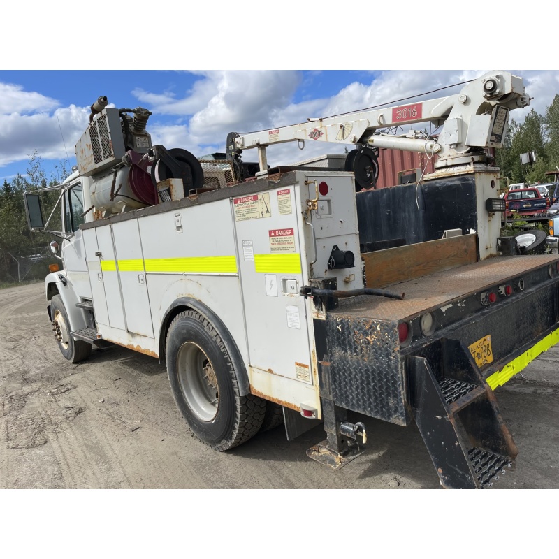 2001 Freightliner Service Truck 110,546 Miles